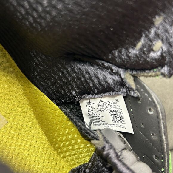 Nike Shoes Air Jordan 5 Retro SE “Oregon/Green Yellow” 2023 - Picture 8 of 8